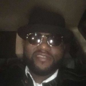 Meet your Posher, Clive